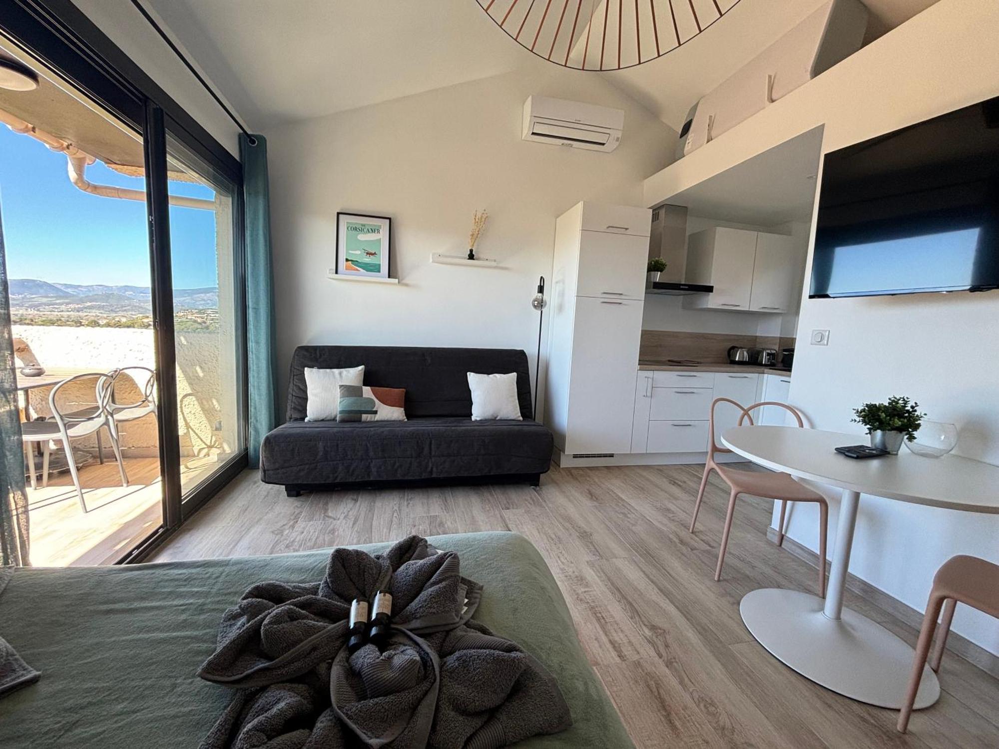 Studio Vue Mer A Porticcio Piscine Et Parking Exterior photo